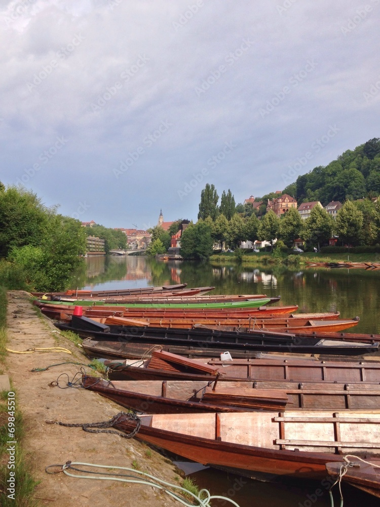 Fototapeta premium Boote am Fluss