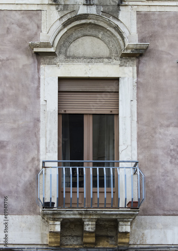Old sicilian window © BGStock72