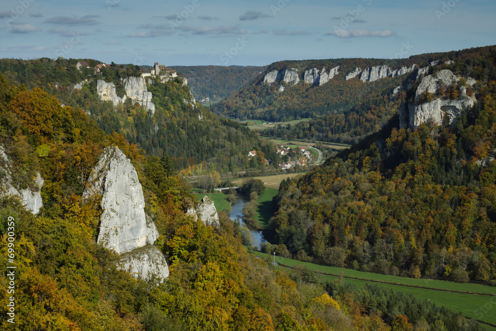 Ausblick auf Oberes Donautal von Eichfelsen aus bei Irndorf