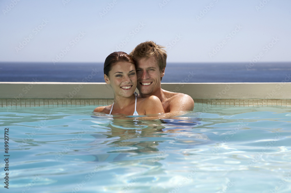 Paar im Schwimmbad,Porträt