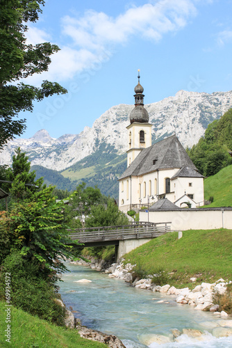 Kirche im Bergland