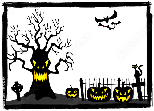 gruseliger Baum auf einem Friedhof an Halloween