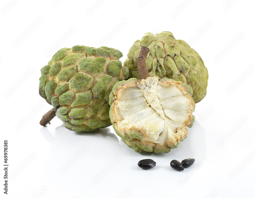 Obraz premium Custard apple isolated on white background