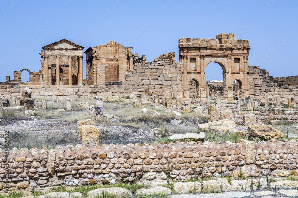 Fototapeta premium Roman ruins of Sufetula near Sbeitla