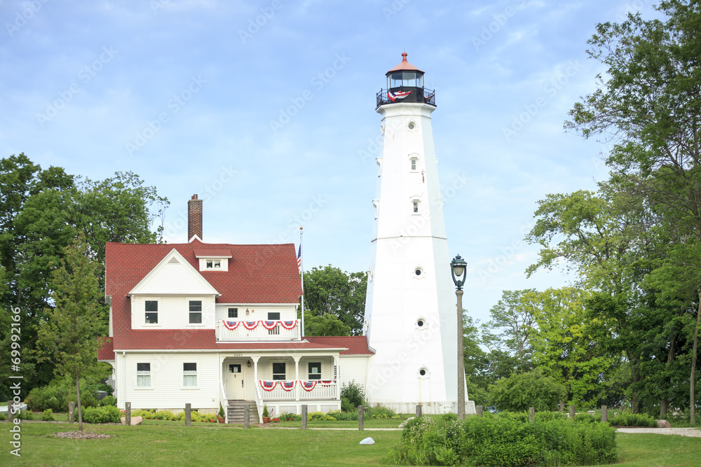 Lighthouse in Milwaukee, Wisconsin Lighthouse in Milwaukee, Wisconsin