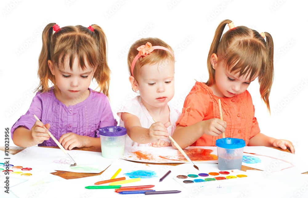 happy little girl in kindergarten draw paints happy little girl in kindergarten draw paints