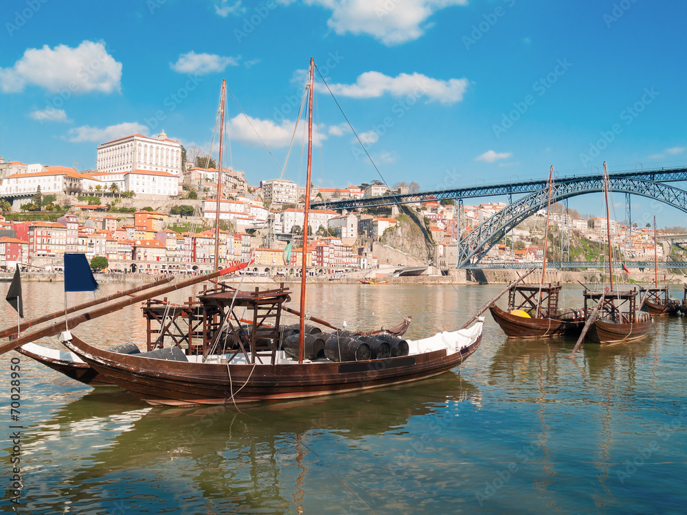 Obraz premium traditional port wine boats, Porto, Portugal