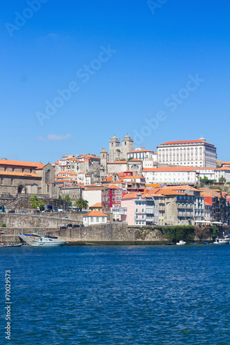 hill with old town of Porto, Portugal © neirfy