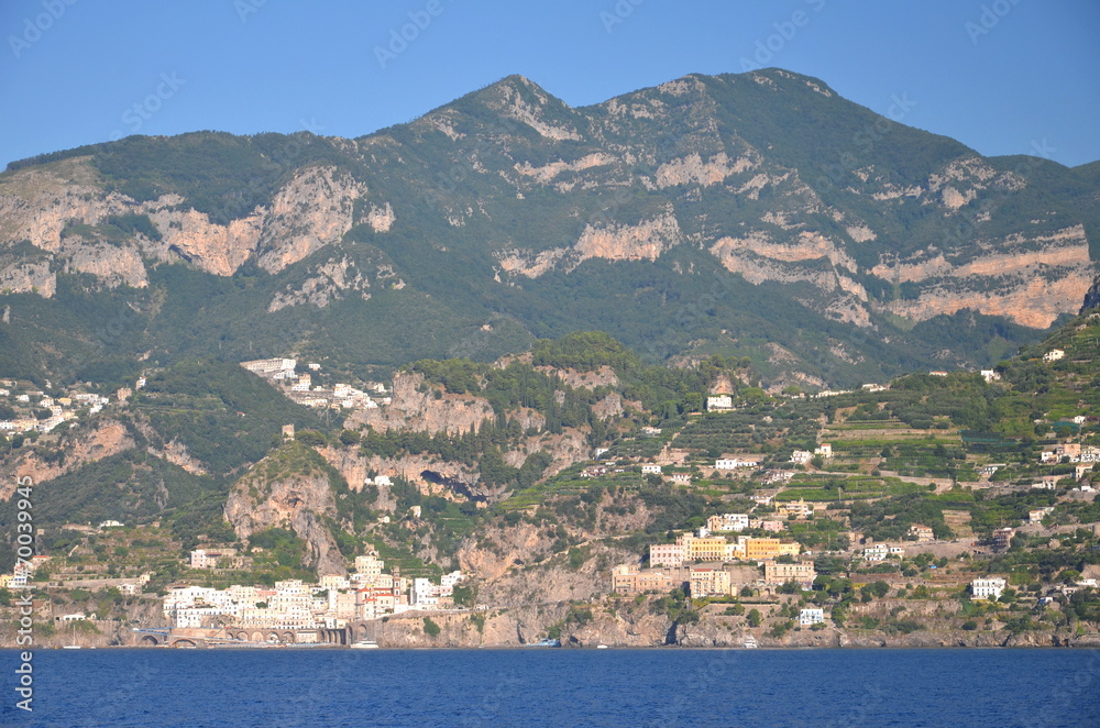 Malowniczy widok na  Atrani, wybrzeże amalfickie, Włochy