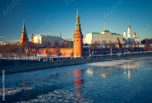 The Grand Kremlin Palace and Kremlin wall