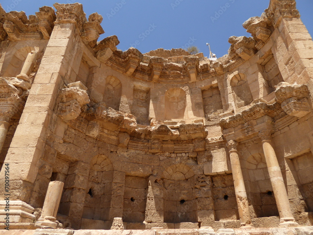 Naklejka premium El Nympahaeum en Jerash, Jordania