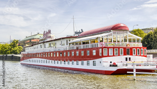 Canvas Print BRATISLAVA, SLOVAKIA - JUNE 24, 2011: Red cruise ship anchored o
