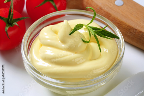 Obraz na płótnie Bowl of mayonnaise salad dressing