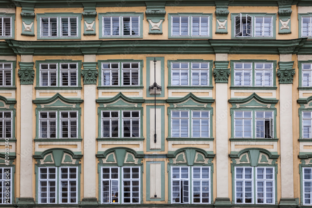 historische Hausfassade in der Kleinseite von Prag