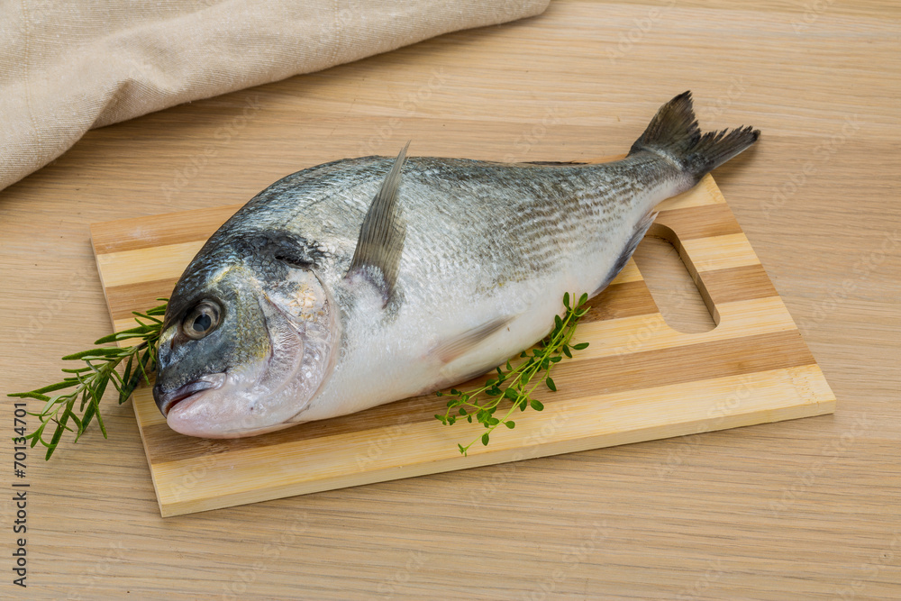 Raw dorado Raw dorado