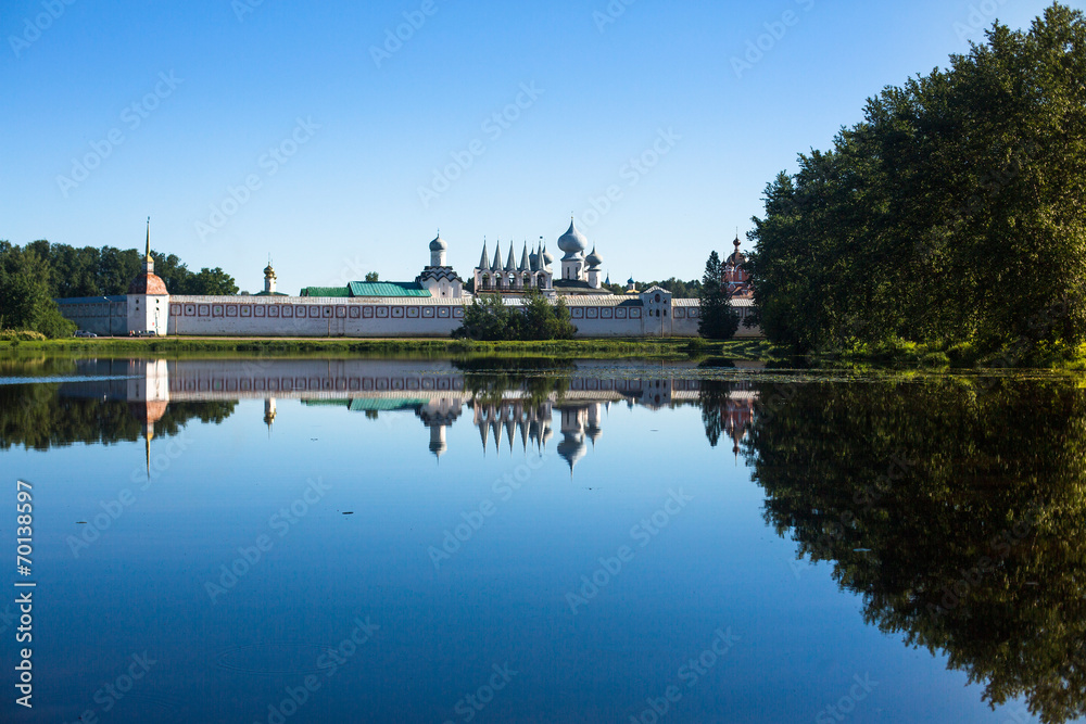 Obraz premium Ancient Russian Assumption Monastery in Tikhvin city, Russia.