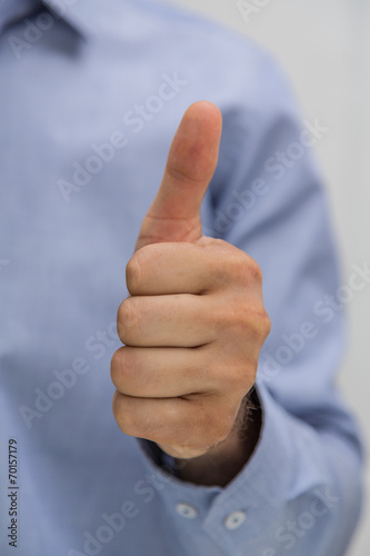 thumb businessman