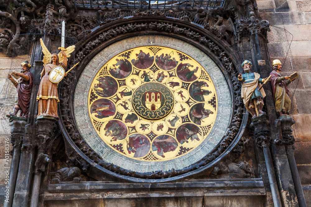 astronomische Uhr am berühmten Rathausturm in Prag