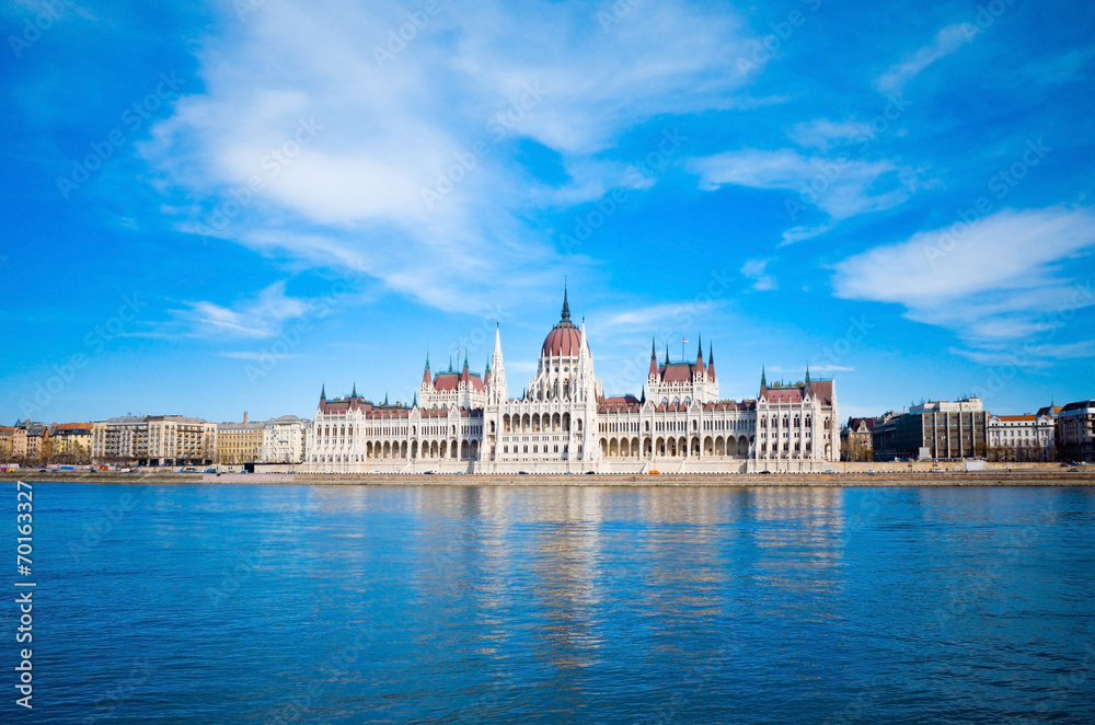 Obraz premium building of Parliament in Budapest, Hungary