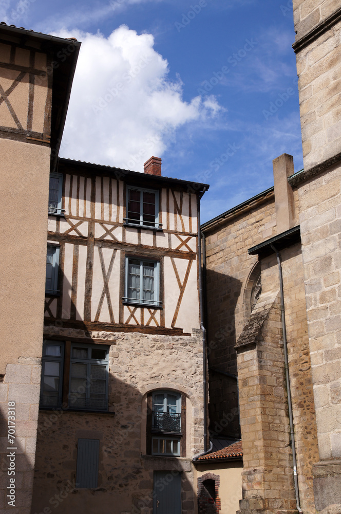 maison à colombage dans les rues de Limoges