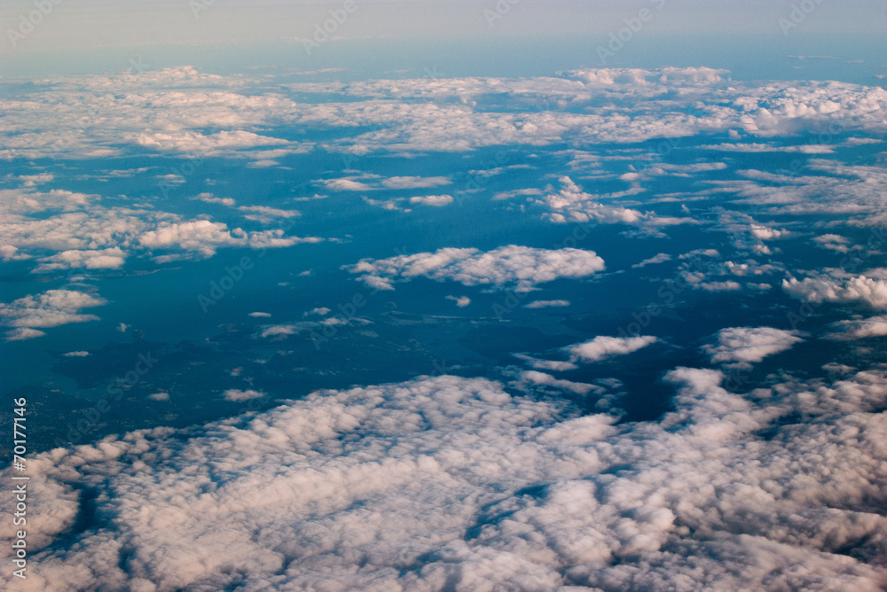 Wolken im Flug