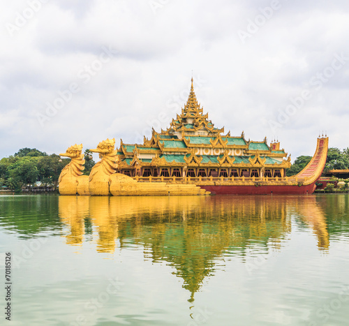 Karaweik ship at Kan Daw Gyi lake in Yangon, Myanmar © Photo Gallery