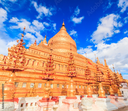 Shwe Zi Gon Paya Temple in Nyaung-U Bagan, Myanmar photo
