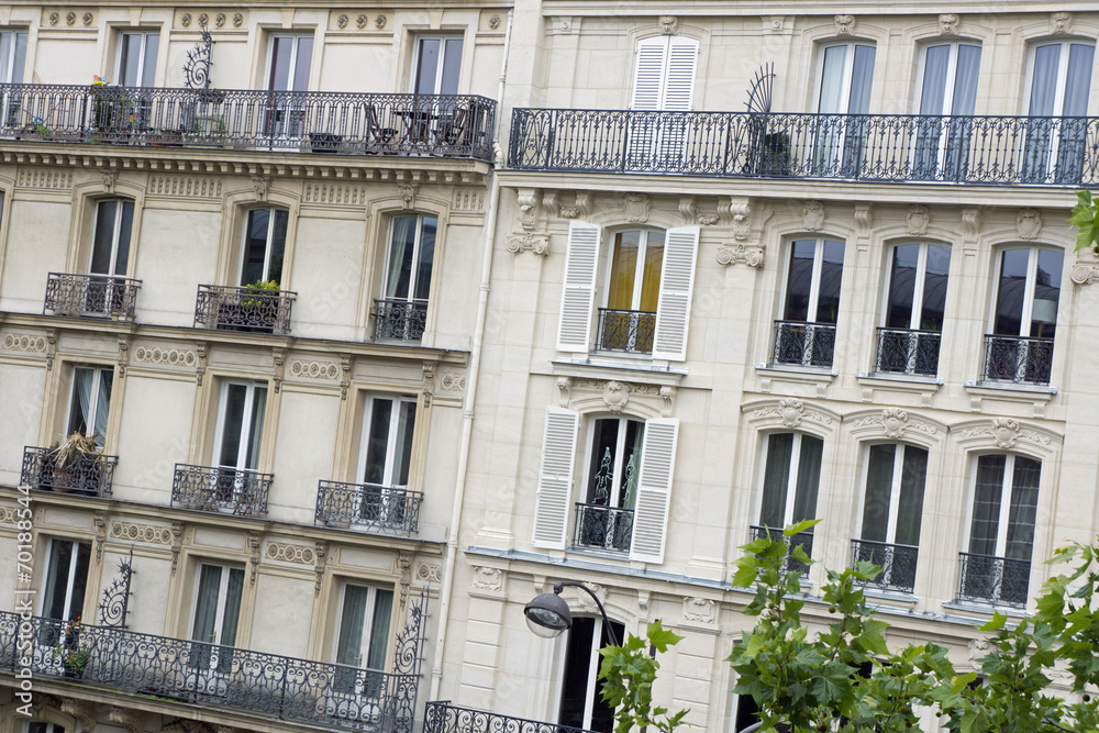 Fassade eines modernen Wohngebäudes Paris, Frankreich