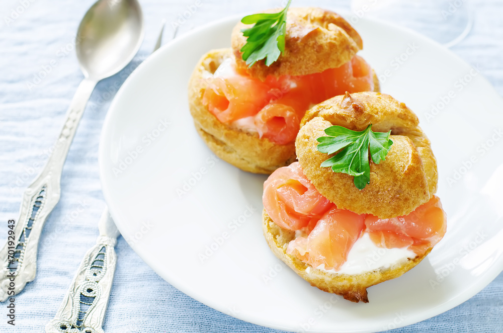 profiteroles with salmon and cream cheese profiteroles with salmon and cream cheese