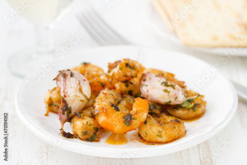 fried shrimps with garlic © Natalia Mylova