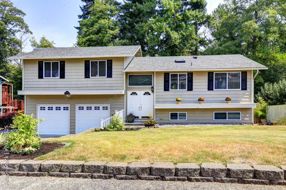 House exterior in Federal Way, WA House exterior in Federal Way, WA