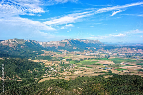 Orduna village and Sierra Salvada mountains © mimadeo