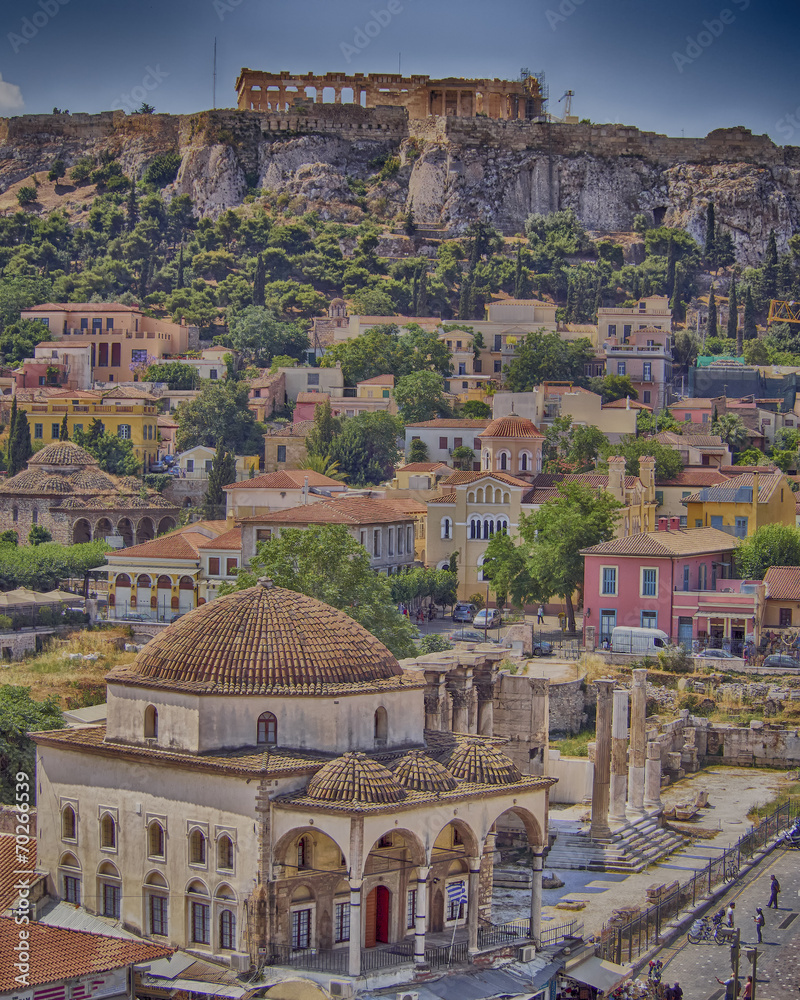Fototapeta premium Athens acropolis and Plaka old neighborhood, hdr