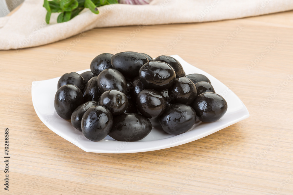 Black olives Black olives
