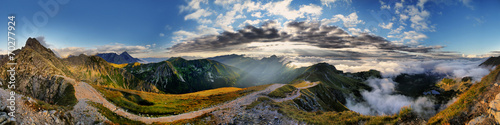 Piękna panorama Świnicy © Patrycja