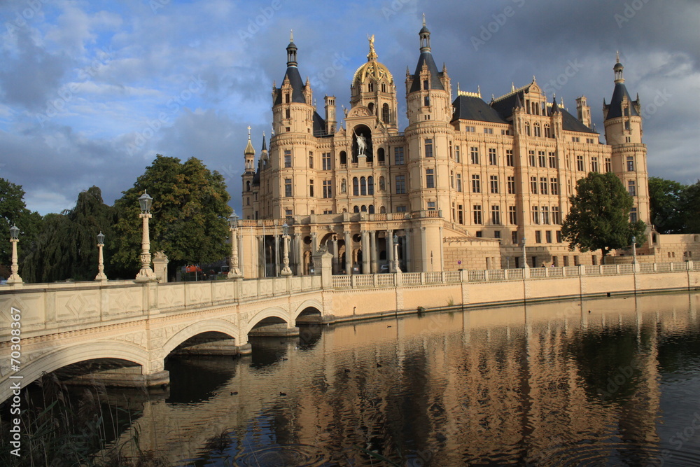 Fototapeta premium Blick zur Schweriner Schlossinsel