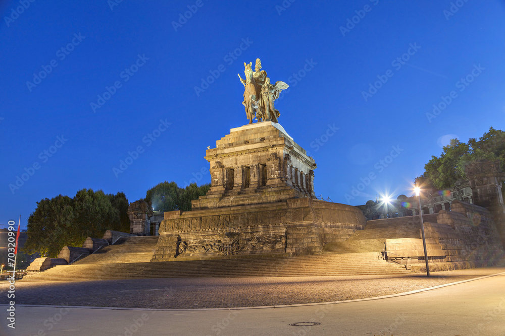 Obraz premium Evening view on Deutsches Eck monument