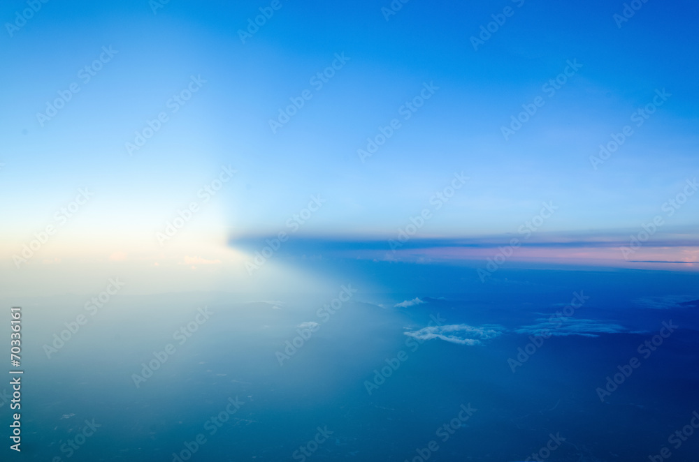 Fototapeta premium Sunlight to the sky.jpg