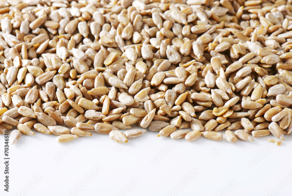 Raw sunflower seed