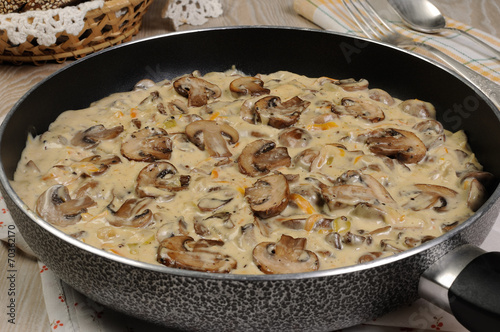 Fried mushrooms in a creamy sauce