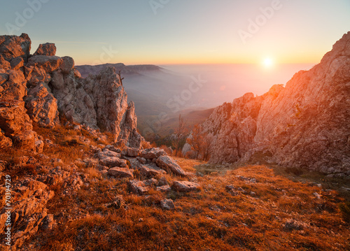 Fototapeta Naklejka Na Ścianę i Meble -  Evening in mountains.