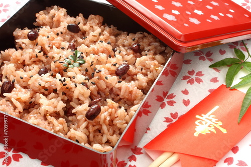 赤飯　祝宴　お祝い　食事