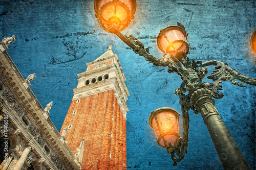 Wenecka latarnia uliczna w stylu retro.