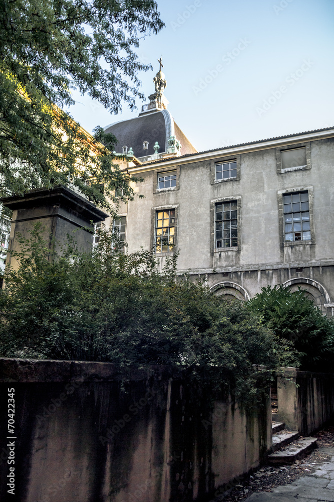 Hôtel Dieu à Lyon Hôtel Dieu à Lyon