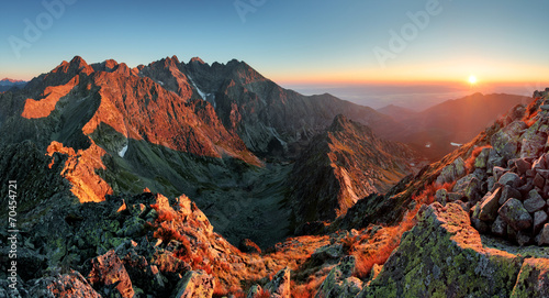 Fototapeta Naklejka Na Ścianę i Meble -  Mountain sunset panorama from peak - Slovakia Tatras
