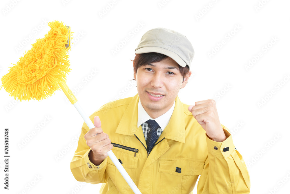 ガッツポーズの作業員