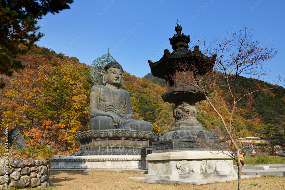 Sinheungsa Temple (Seoraksan) Korea