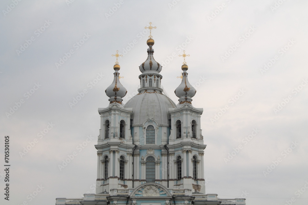 башни Смольного собора в Петербурге