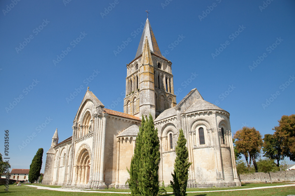 L'église Saint-Pierre d'Aulnay