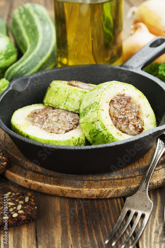 Zucchini with meat